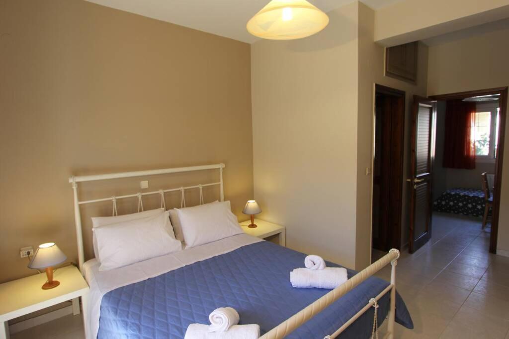 Cozy In The Heart Of The Town Apartment *